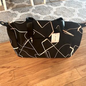 Brand new Mail +Lili Weekender in gorgeous print